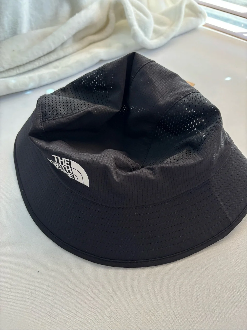 The North Face Summer LT Run Bucket Hat, Black Size L-XL